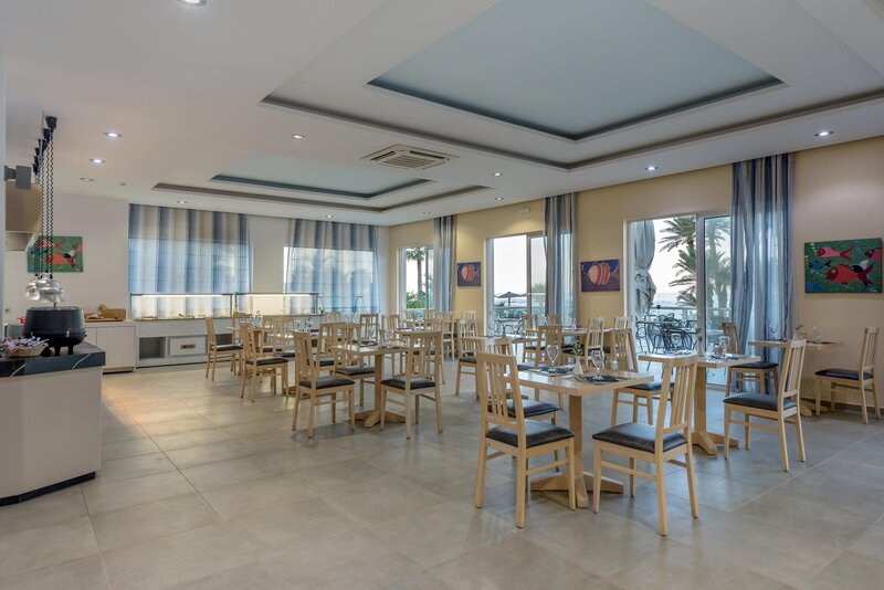 Zeus Hotels Palm Beach 26