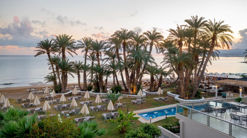 Zeus Hotels Palm Beach 27