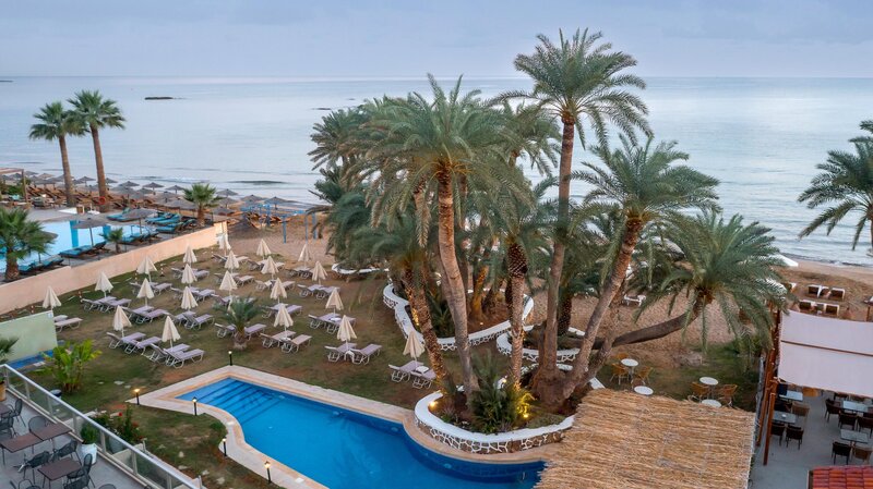 Zeus Hotels Palm Beach 31
