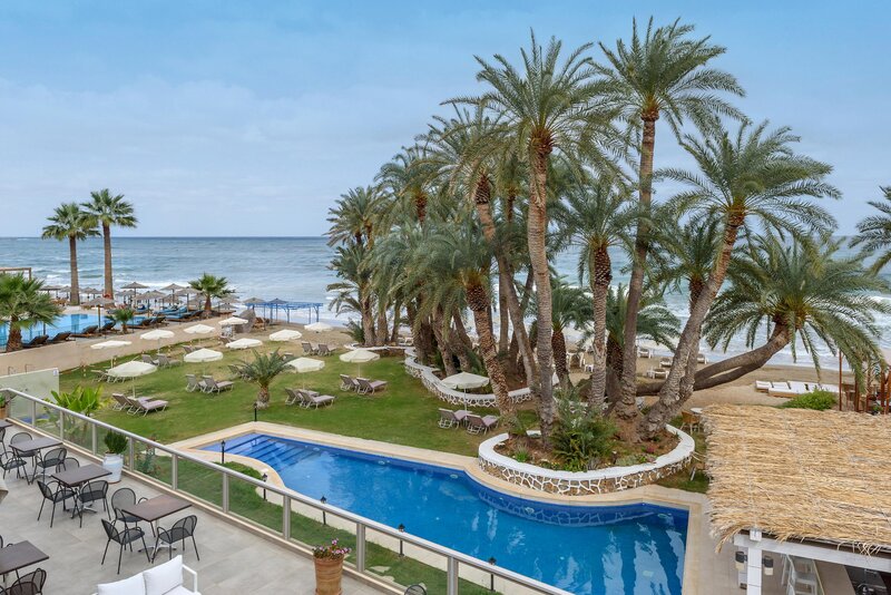 Zeus Hotels Palm Beach 35