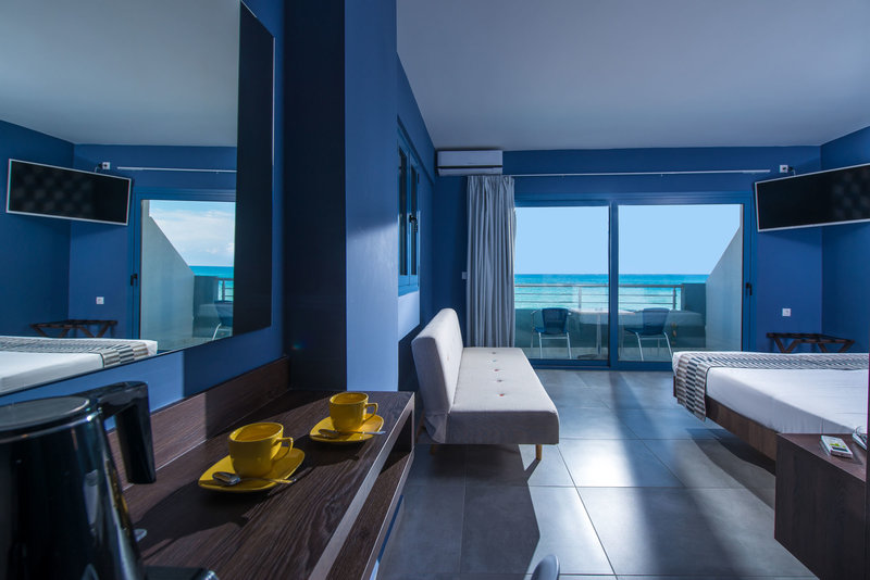 Compass Stalis Beach 12
