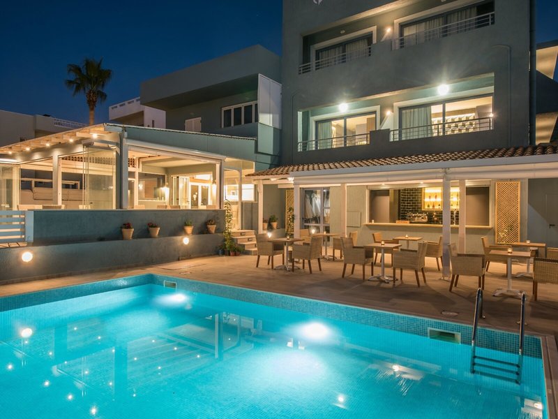 Compass Stalis Beach 4