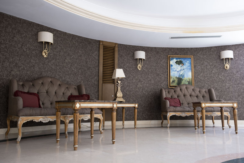 X Life Hotel 8