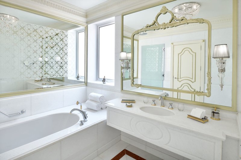 Raffles The Palm Dubai 22 - Bathroom Example