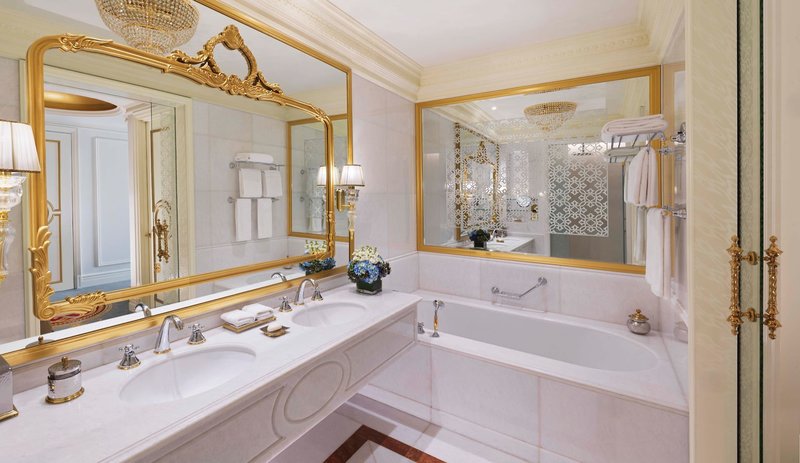 Raffles The Palm Dubai 27 - Bathroom Example