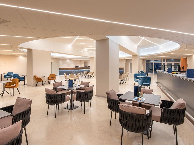 Hunguest Hotel Panorama 14