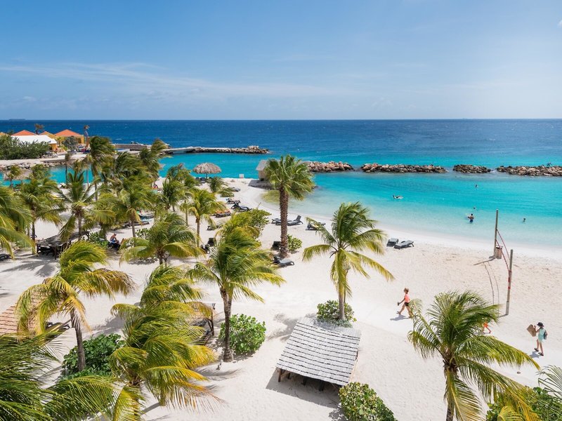 LionsDive Beach Resort 3