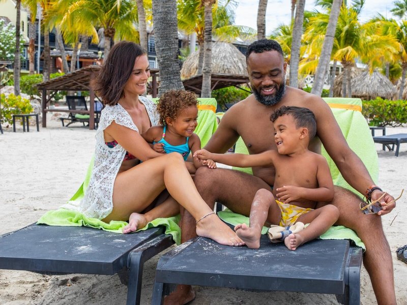 LionsDive Beach Resort 6