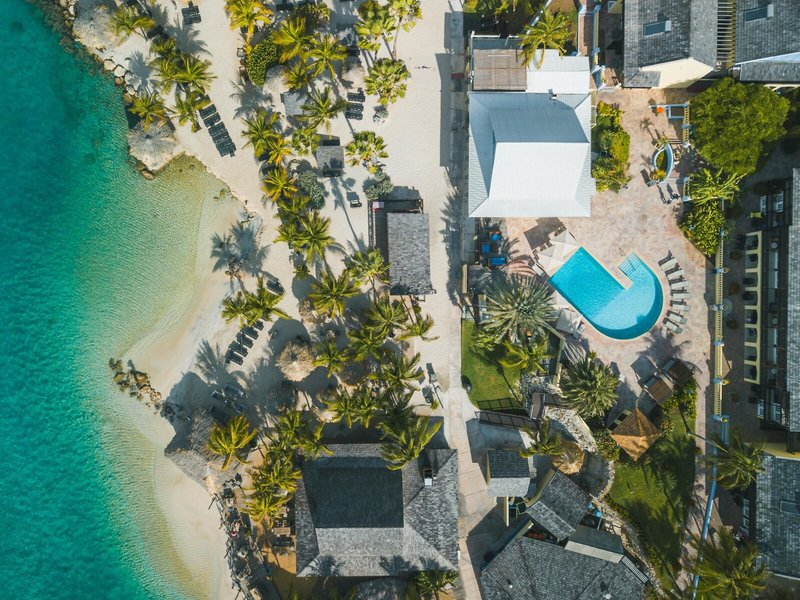 LionsDive Beach Resort 11