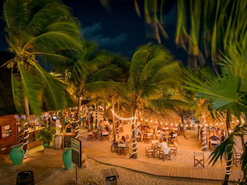 LionsDive Beach Resort 16