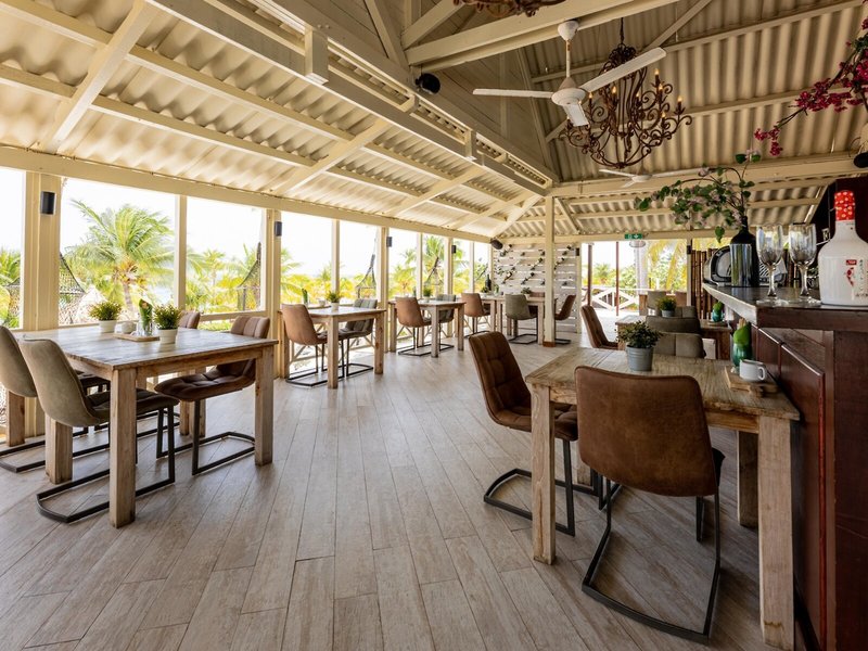 LionsDive Beach Resort 25