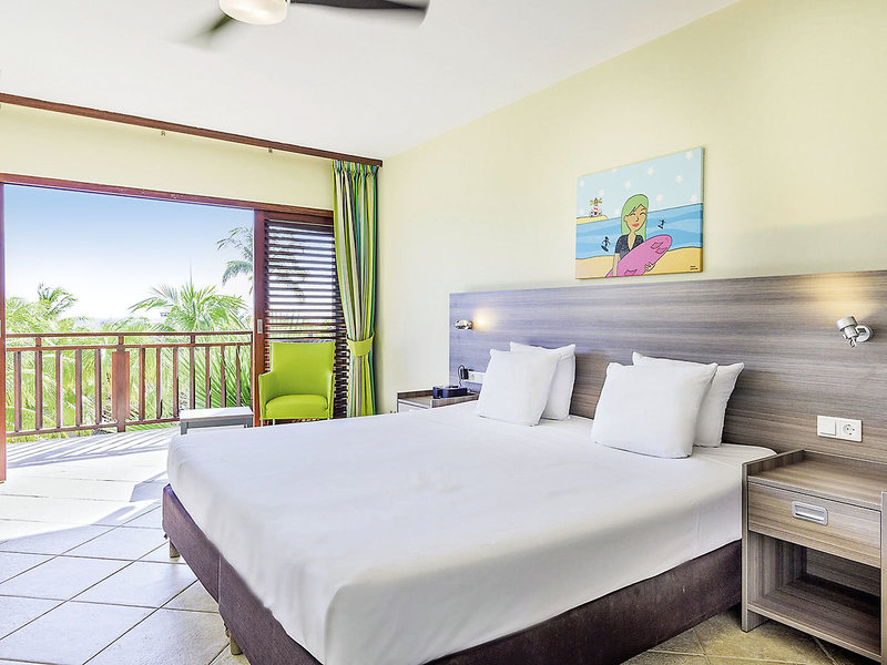 LionsDive Beach Resort 3