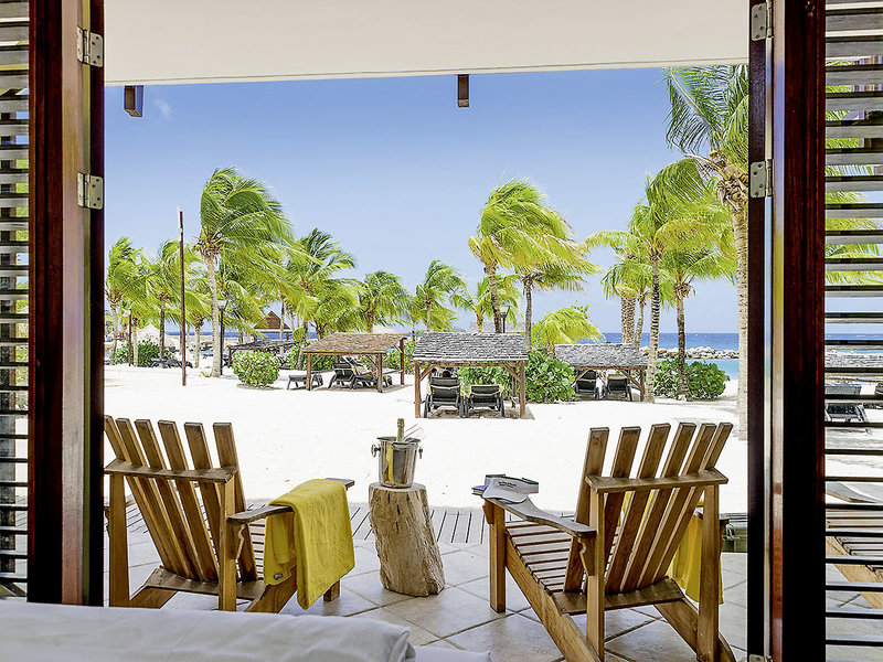 LionsDive Beach Resort 5