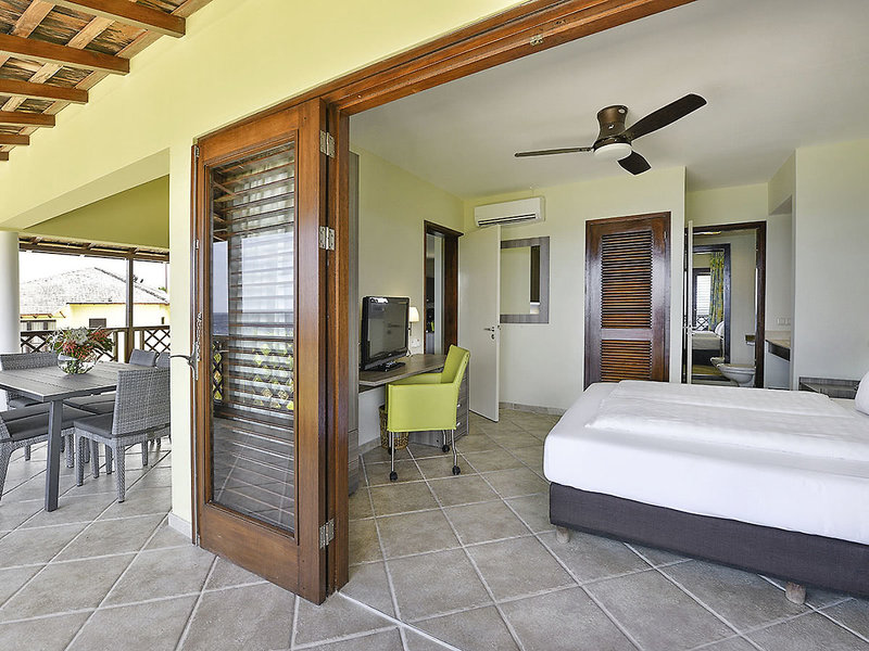 LionsDive Beach Resort 11