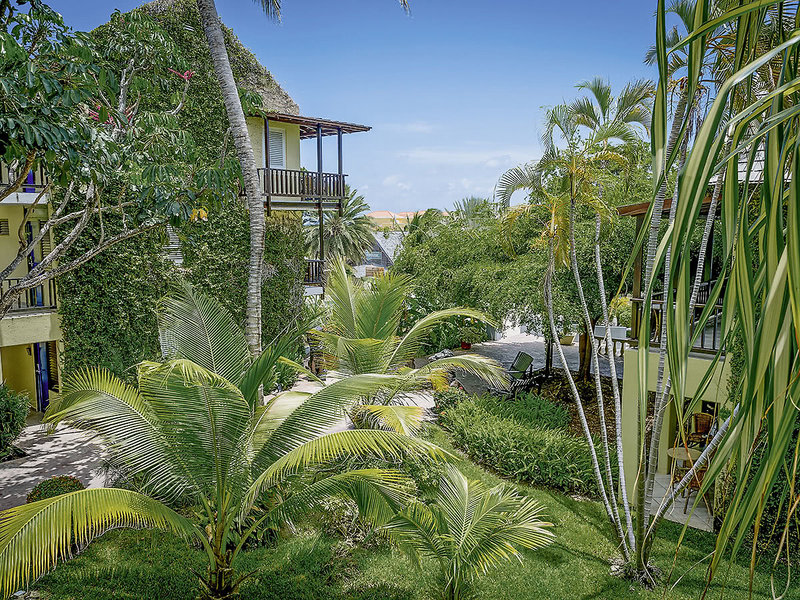 LionsDive Beach Resort 22