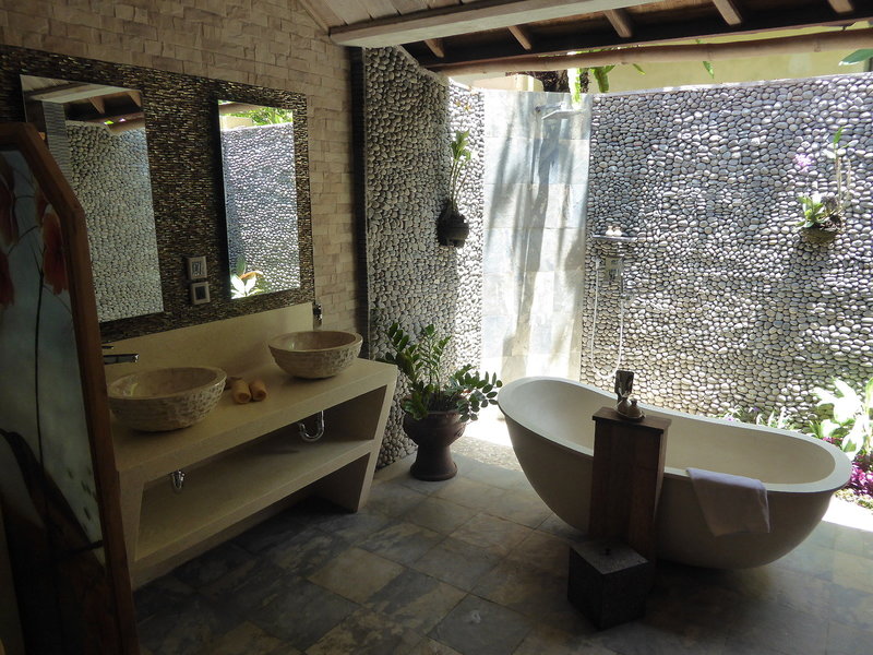 Puri Dajuma Beach Eco-Resort & Spa 13 - Bathroom Example