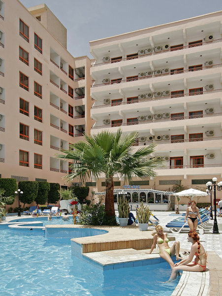 Empire Hotel Aqua Park 6