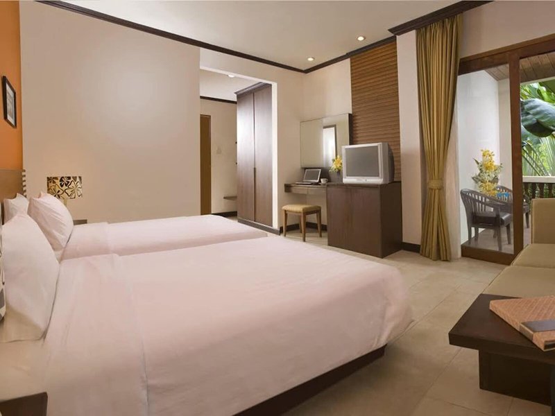 Thai House Beach Resort 12