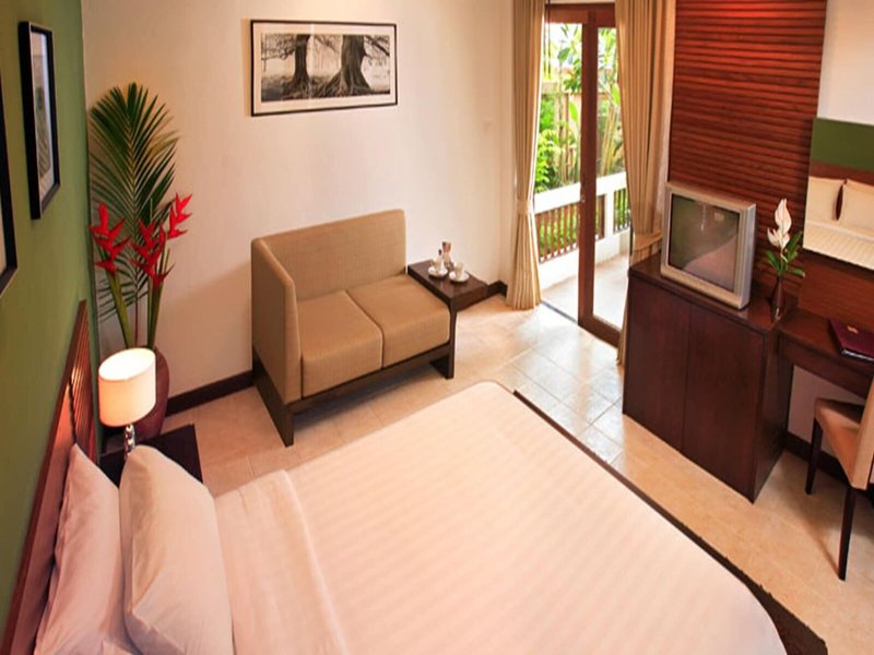 Thai House Beach Resort 13