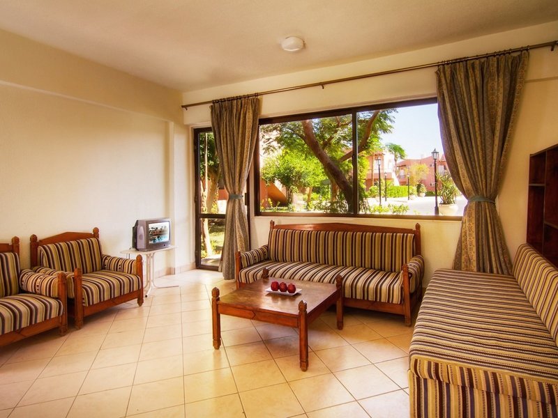 Sol y Mar Paradise Beach 25