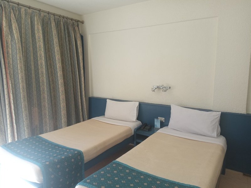 Sol y Mar Paradise Beach 35