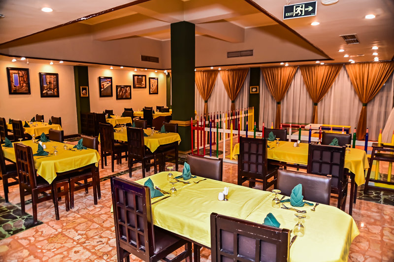 Sol y Mar Paradise Beach 38