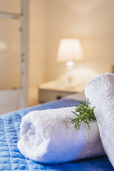 Sunflower Apartments & Studios 11