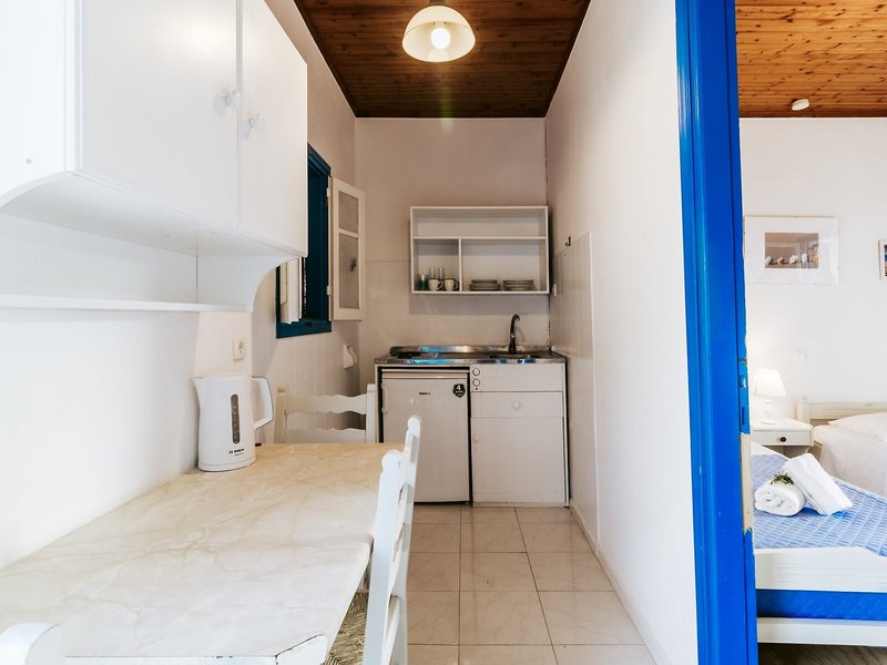 Sunflower Apartments & Studios 14