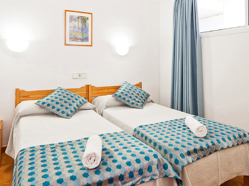 Aparthotel Puerto Cala Vadella 11