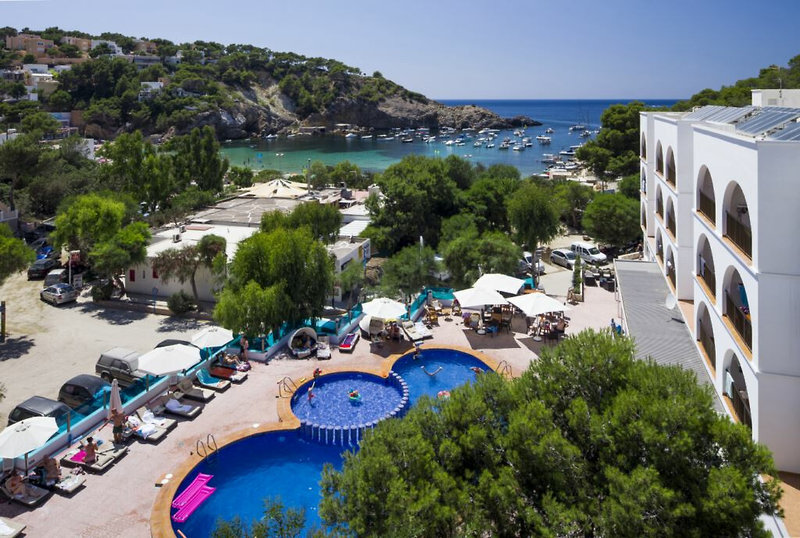 Aparthotel Puerto Cala Vadella 1