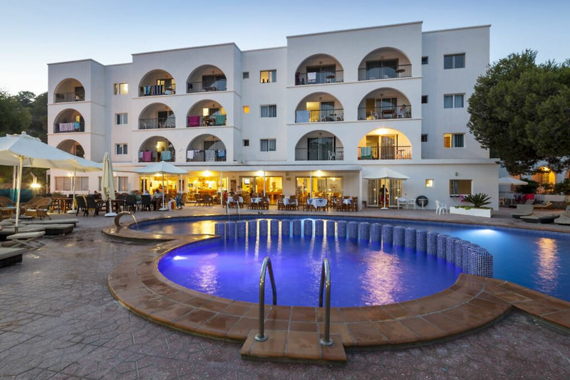 Aparthotel Puerto Cala Vadella 3