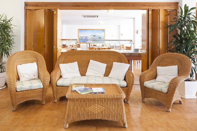 Aparthotel Puerto Cala Vadella 6
