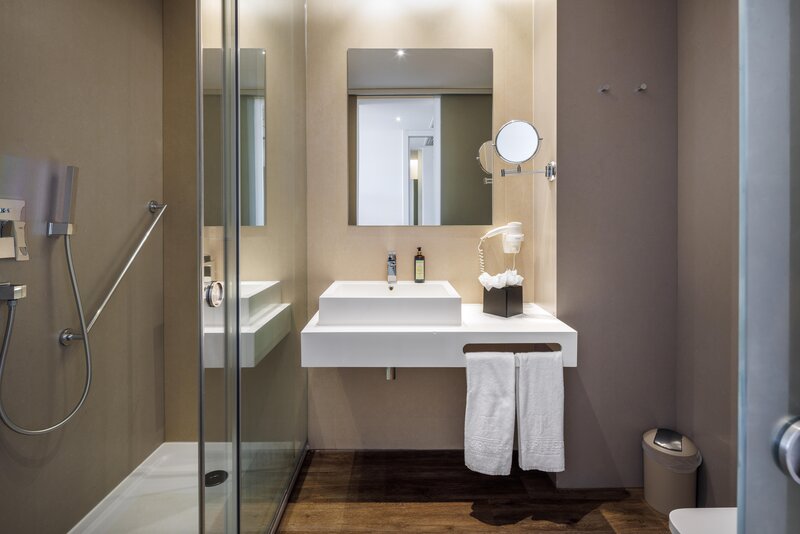 Jupiter Marina Hotel 42