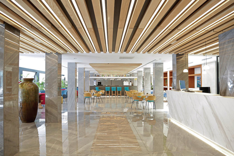 El Puerto Ibiza Hotel & Spa 10