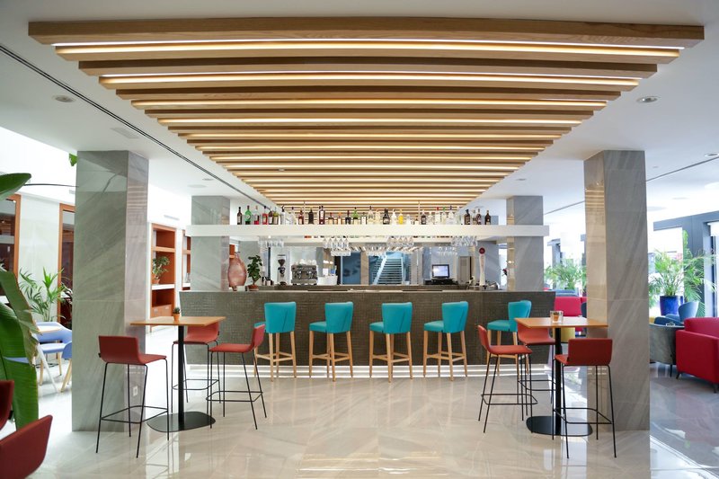 El Puerto Ibiza Hotel & Spa 8