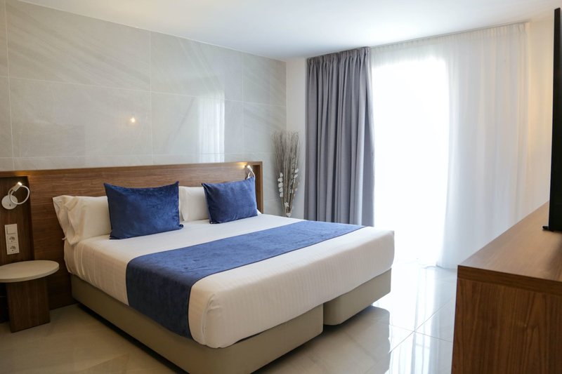 El Puerto Ibiza Hotel & Spa 10