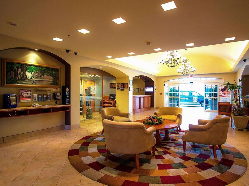 Sleep Inn Paseo Las Damas 7