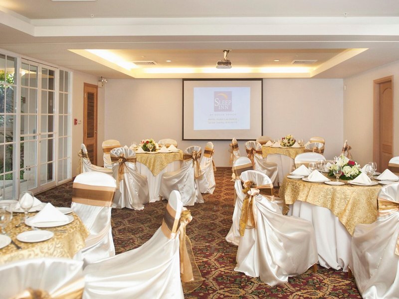 Sleep Inn Paseo Las Damas 17