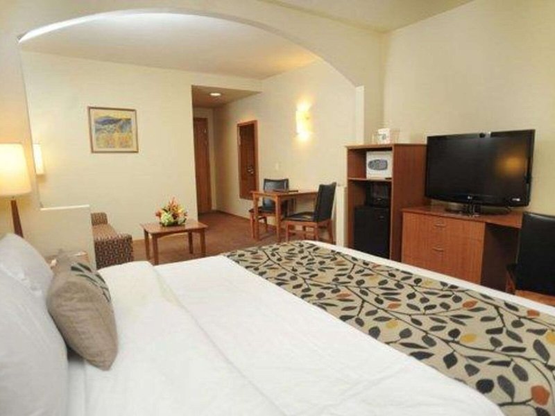 Sleep Inn Paseo Las Damas 39