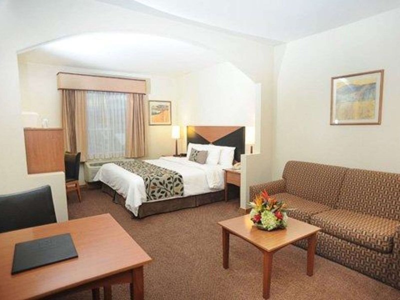 Sleep Inn Paseo Las Damas 40