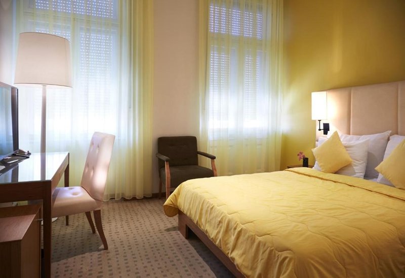 Hotel Astoria 12