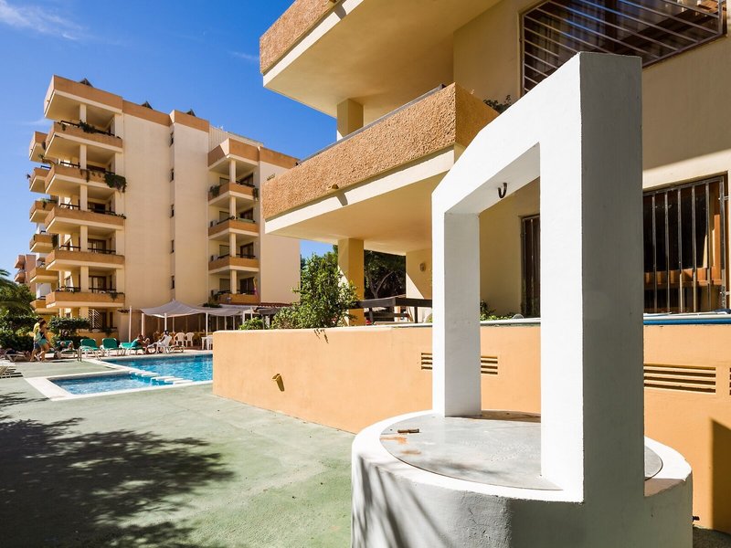 Arlanza Apartments