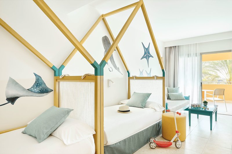 Iberostar Waves Gaviotas Park 28