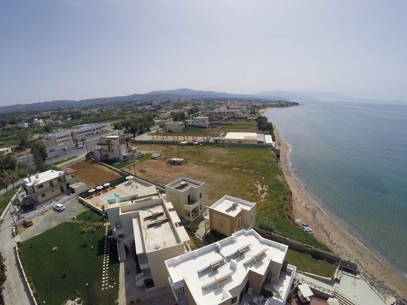 Almyra Apartments 12