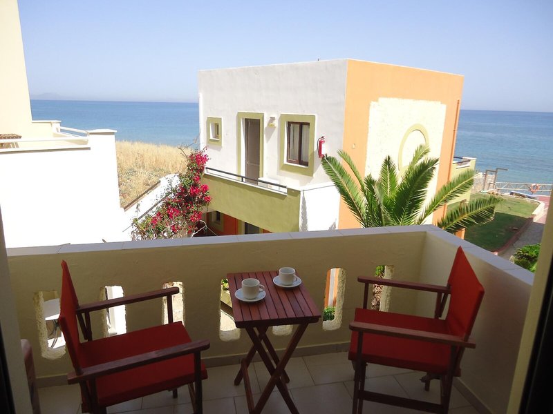 Almyra Apartments 29