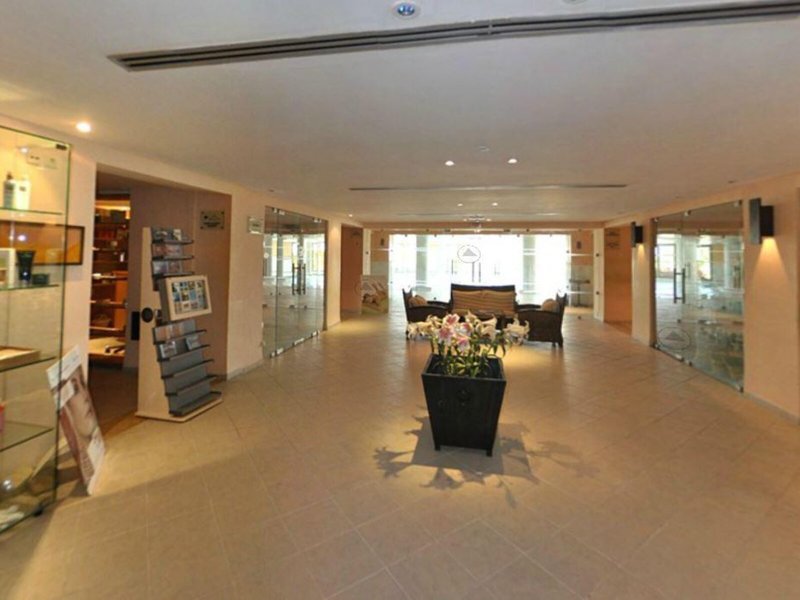 Warwick Alhambra Thalasso 25