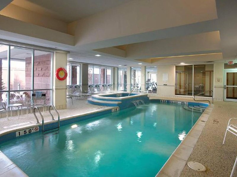 Courtyard Toronto Markham 4