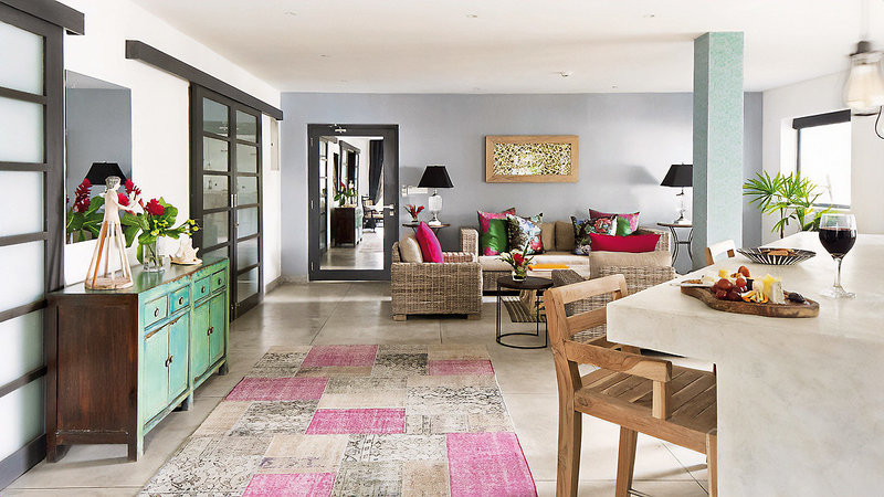 Owl and the Pussycat Hotel & Restaurant 4