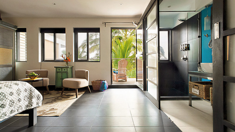 Owl and the Pussycat Hotel & Restaurant 3