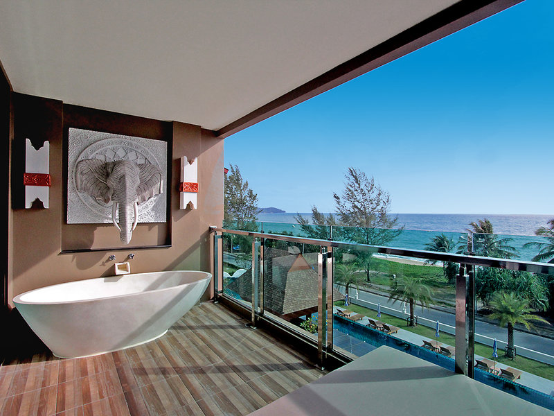 Maikhao Palm Beach Resort 8